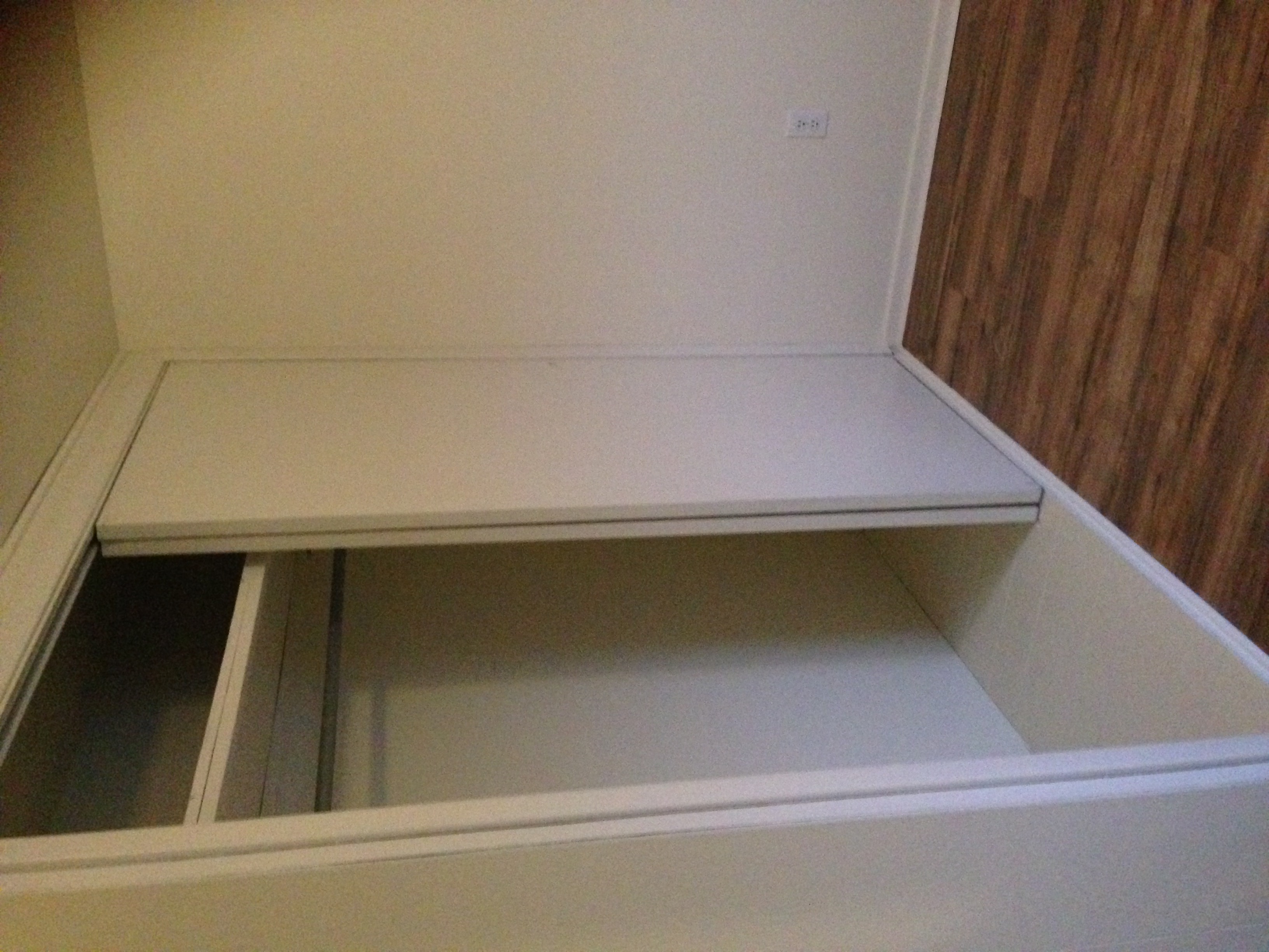 State St B room